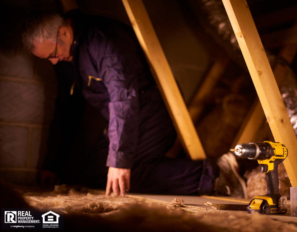 West Richland Man Adding Insulation to Attic