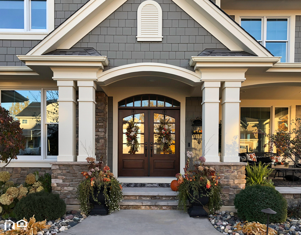 Melbourne Rental Property with a Decorated Front Porch