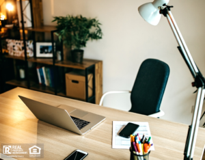 A Well-Organized Tucker Home Office