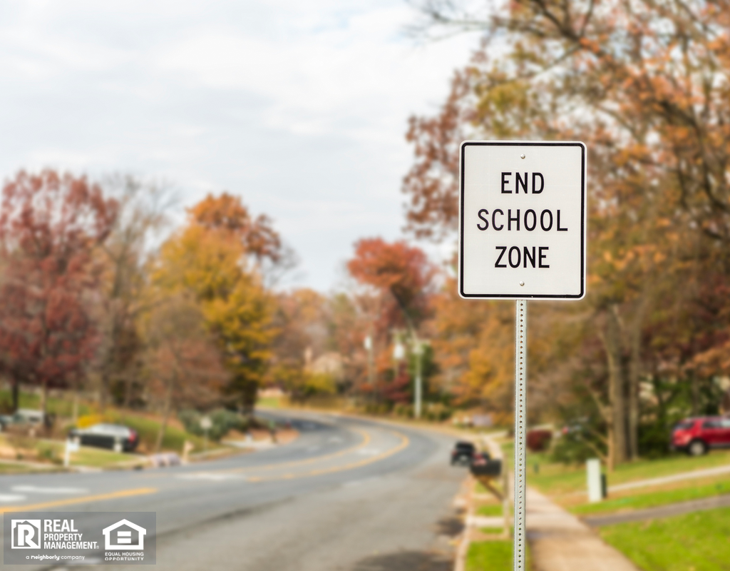 “End School Zone” Sign on Hartford Road