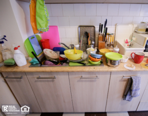 Lincoln Park Messy Kitchen