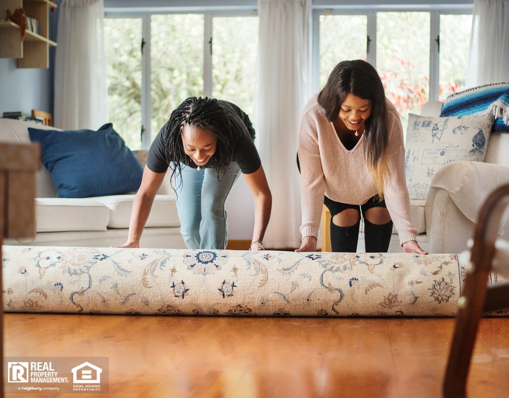 Lincoln Park Renters Rolling Out a New Rug