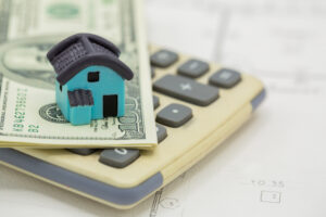 can a landlord require renters insurance in california
