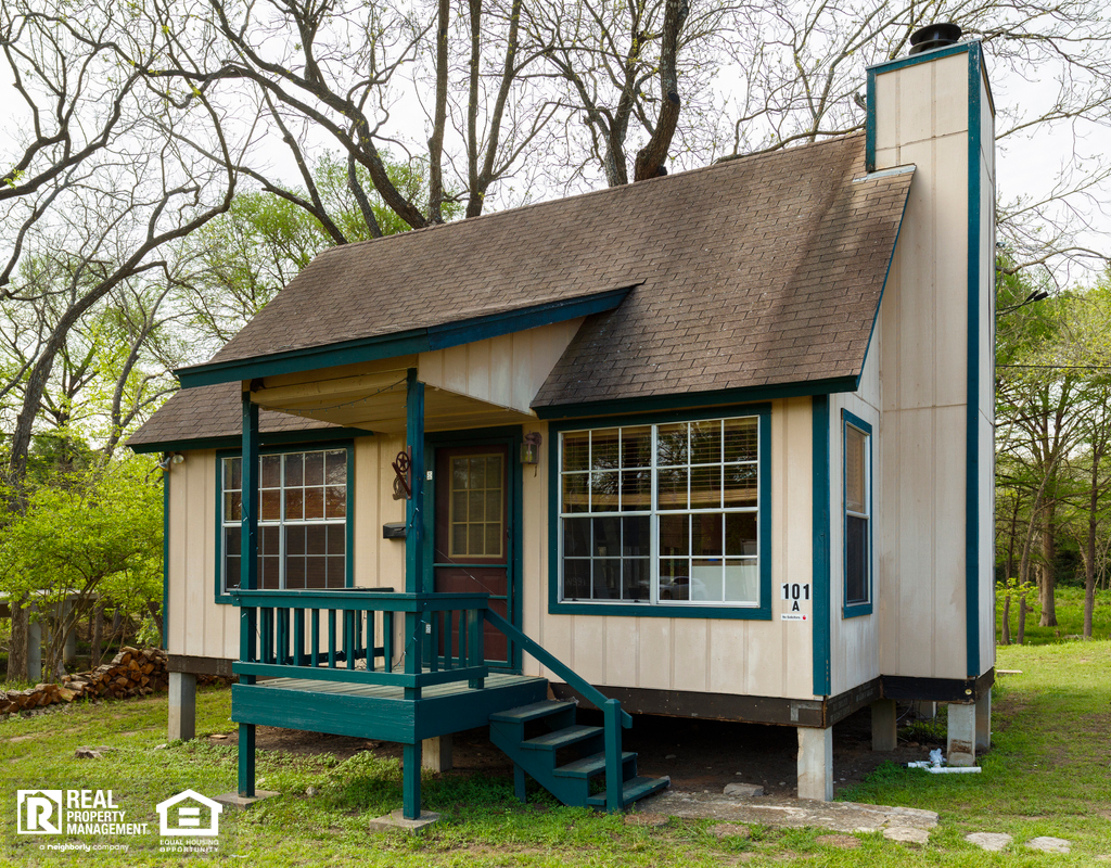 Findlay Tiny Home with Green Trim