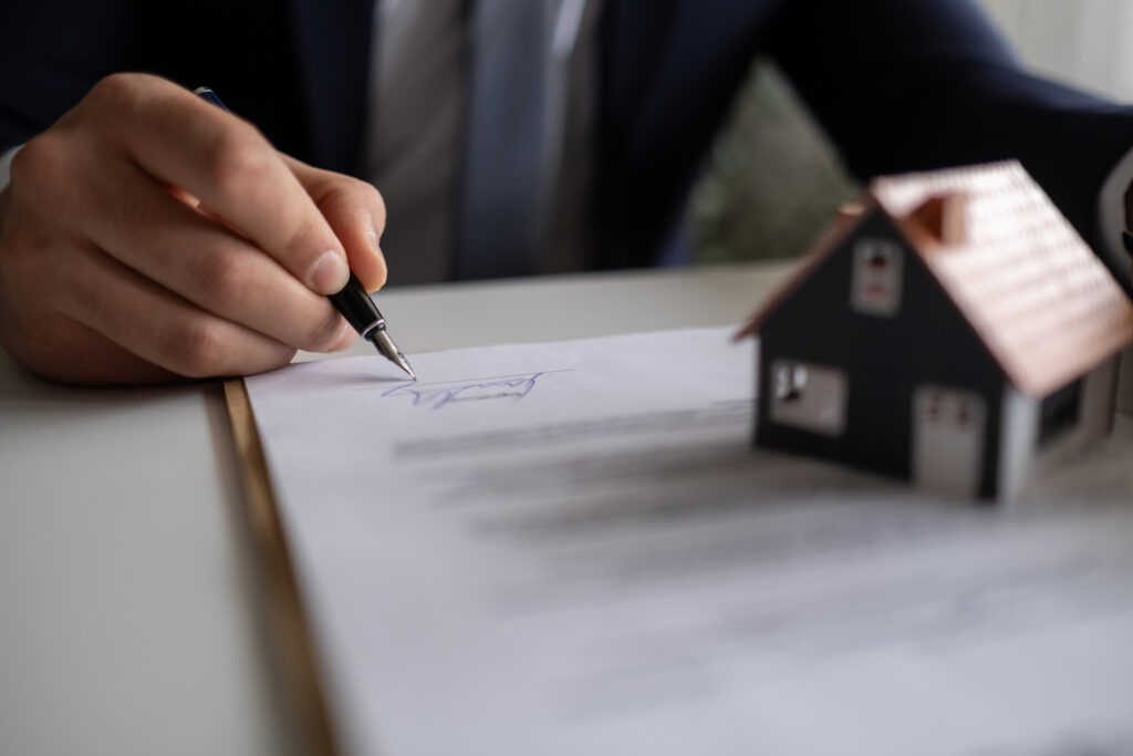  signing a legal real estate contract agreement, home Insurance.