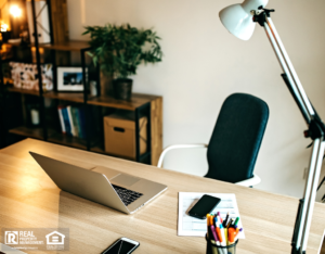 A Well-Organized Ferndale Home Office