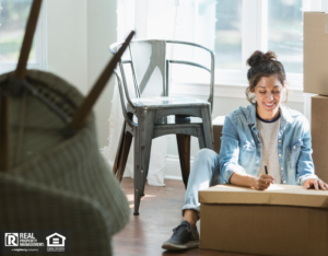 Fall River Woman with a Move-In Inspection Checklist
