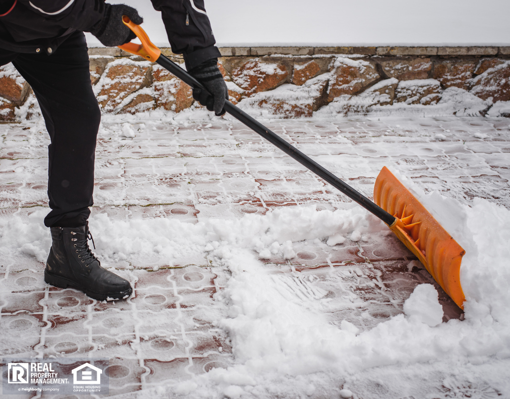 Landlords & Tenants Who’s Responsible for Snow Removal?