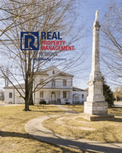 The courthouse square that anchors the Heathsville Historic District.