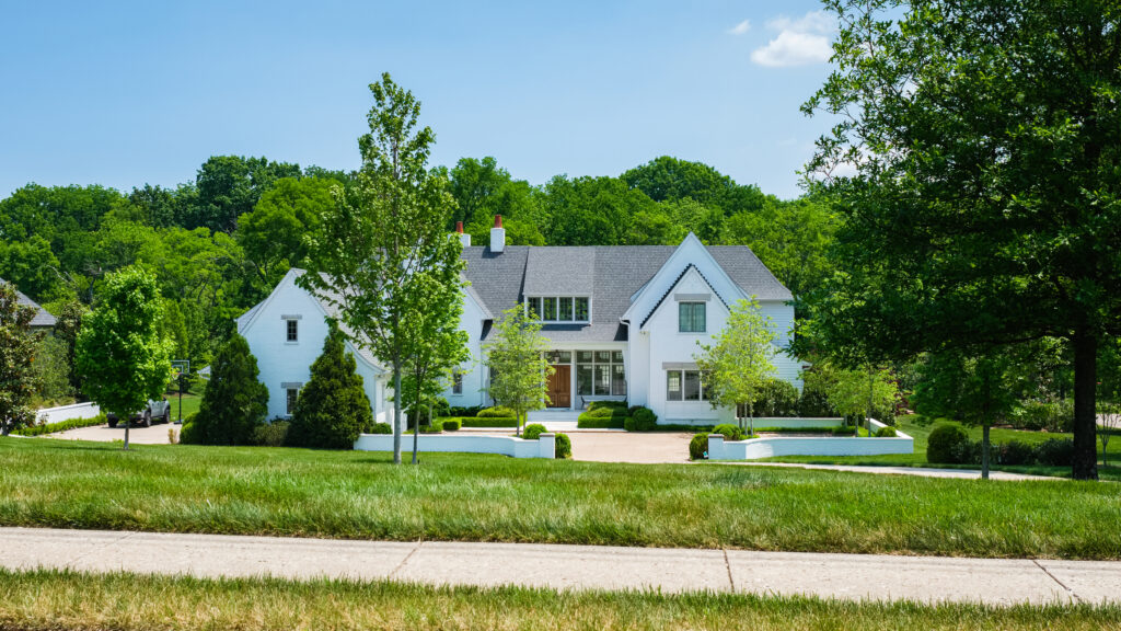 Beautiful luxury estate home in the upscale Brentwood residential district