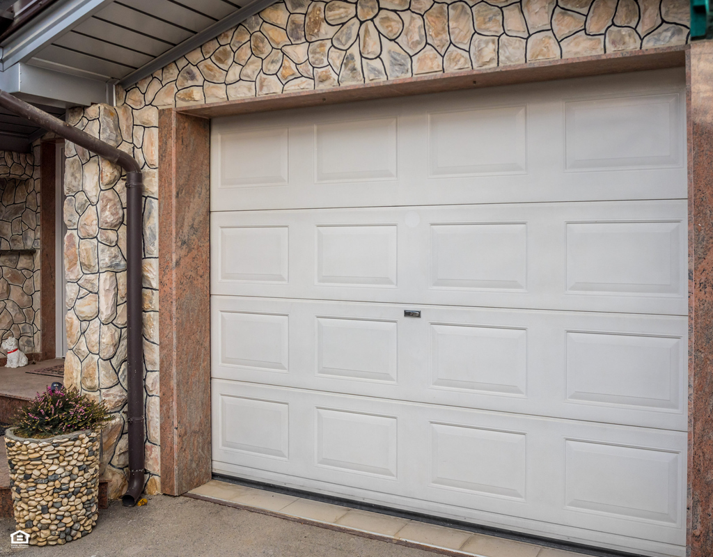 View of the Garage Door on a Venice Rental Property