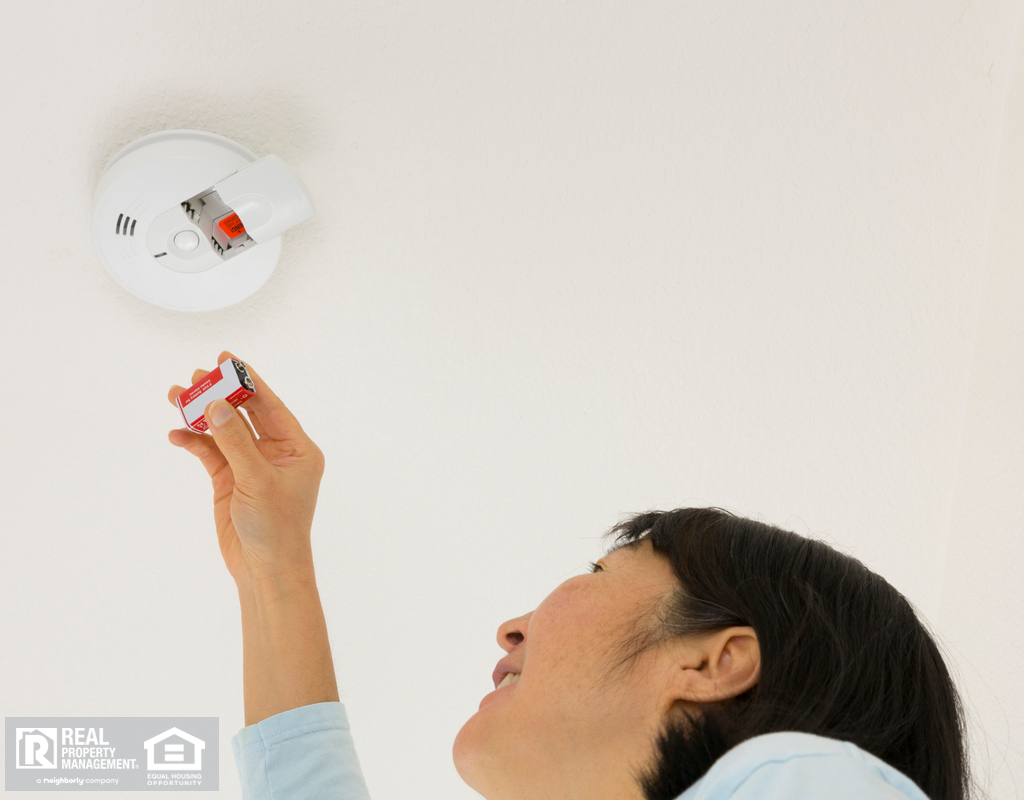 Torrance Tenant Replacing a Battery in the Smoke Detector