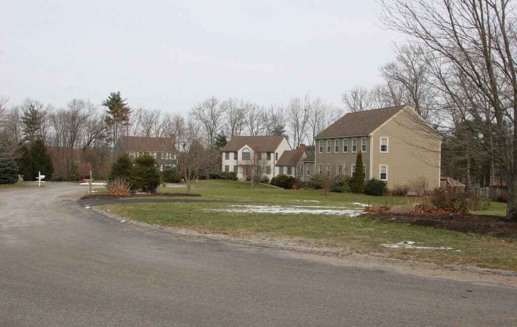 "The street, Cubs Path, in Hopkinton Massachusetts, USA where it is alleged that Neil Entwistle murdered his wife Rachel and daughter Lillian."